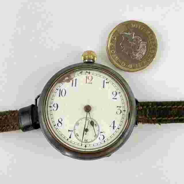 Antique WW1 Military Oversized Trench Watch Moeris 4.2cm