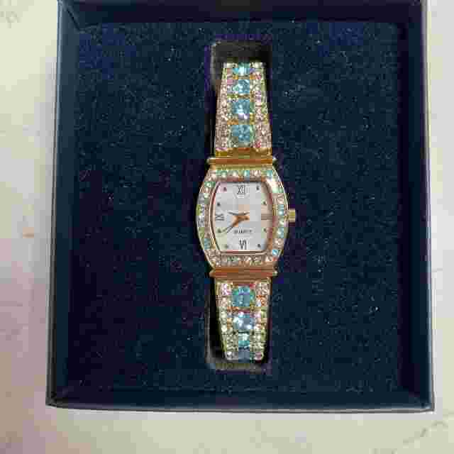 Danbury Mint Faux Aquamarine Crystal Birthstone Stretch Watch Betty Need Battery