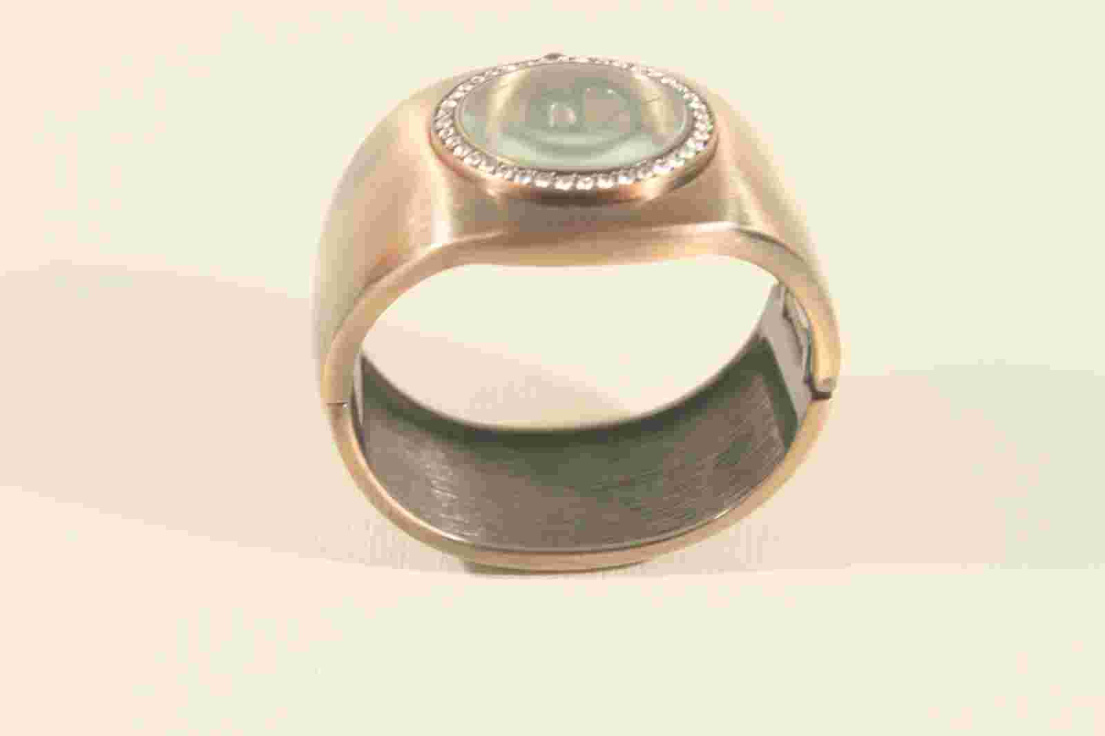 VERNIER by 7 WEST, womens watch.(ref G 286)