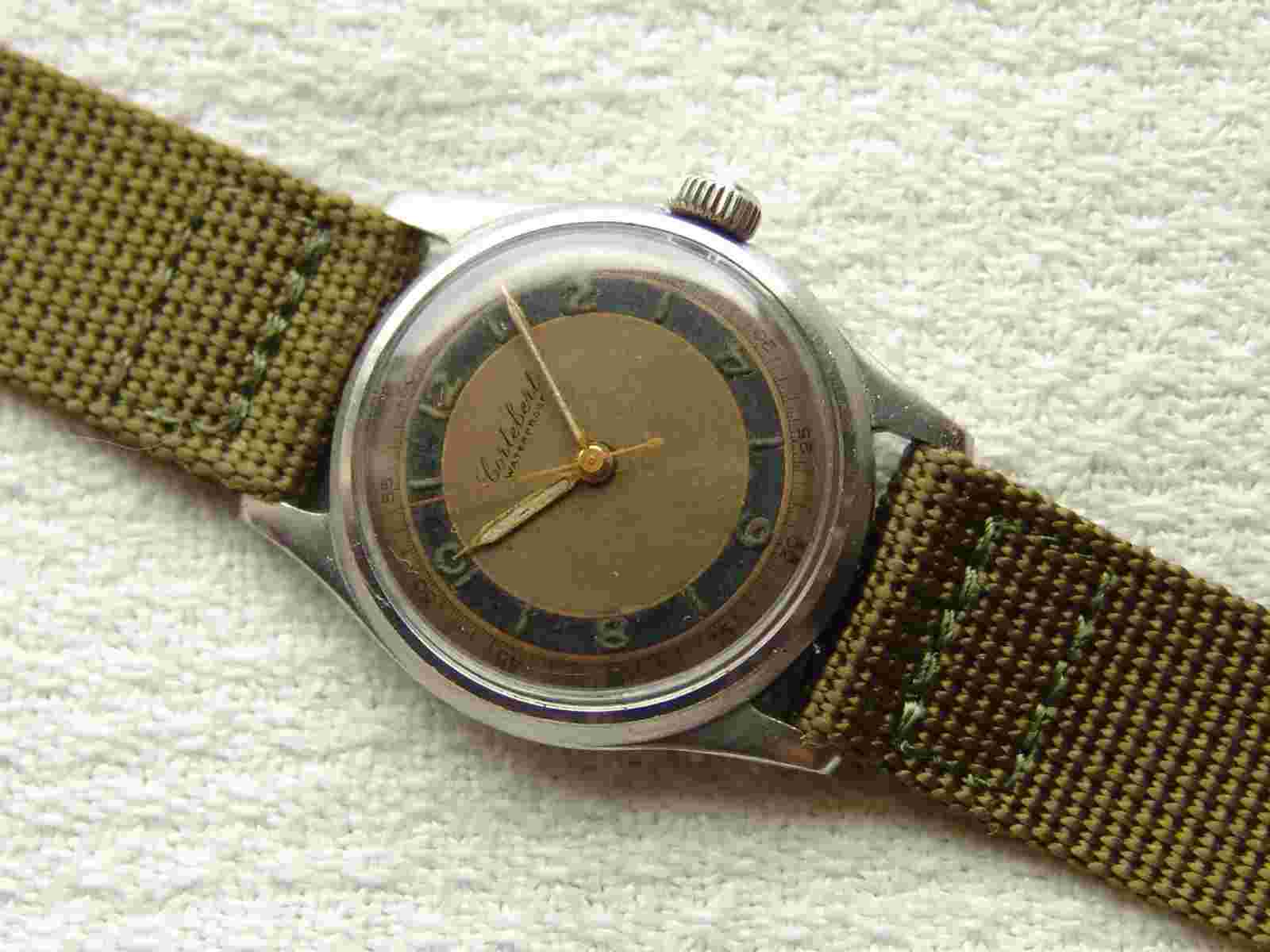 RARE MEN'S WWII ERA CORTEBERT MILITARY WRISTWATCH good condition pre-1945