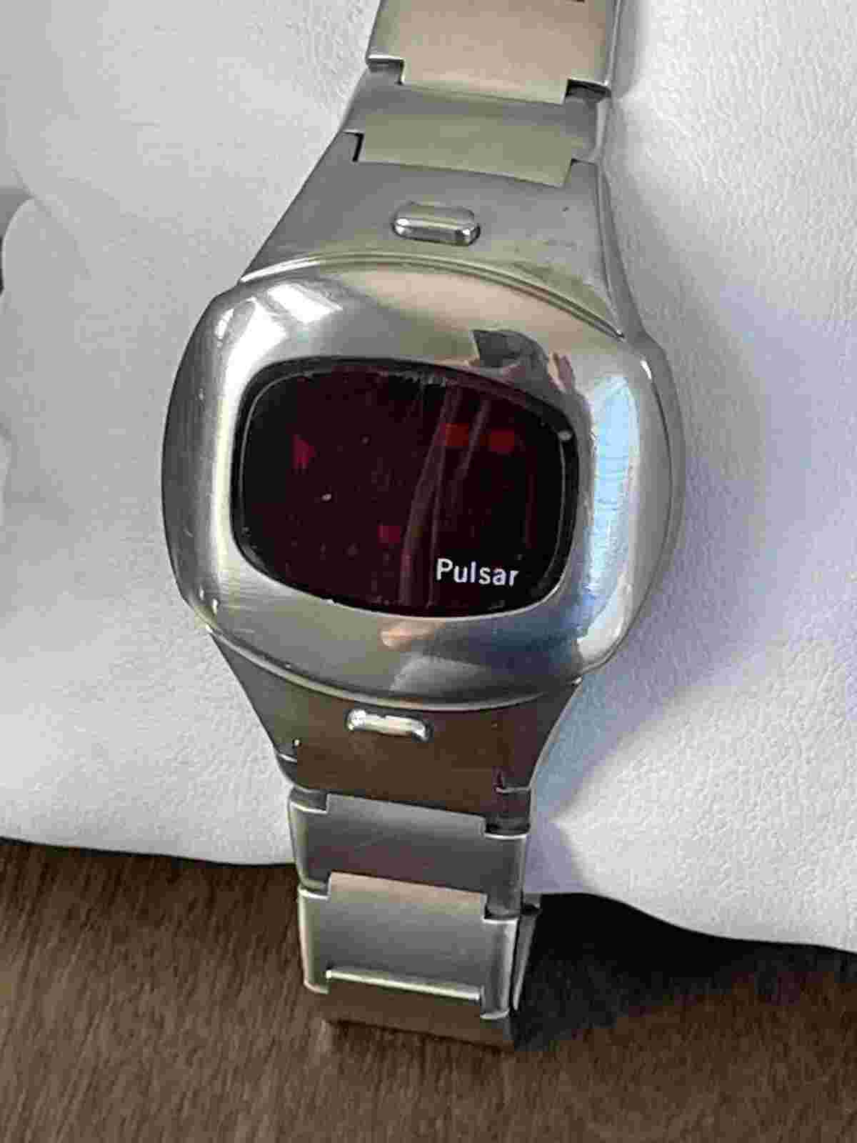 Pulsar P4 Digital LED Vintage (engraved) Silver Tone Watch