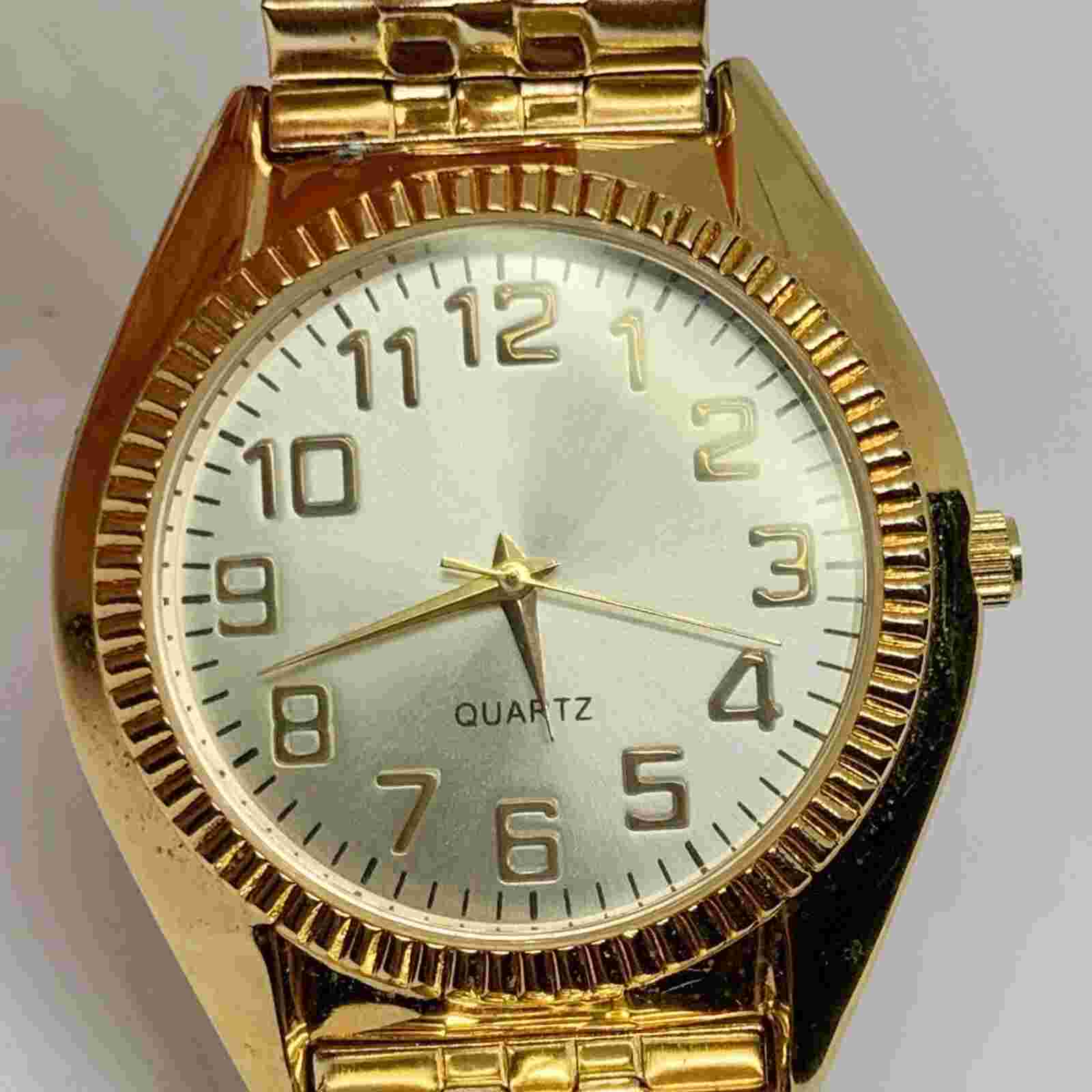Vintage Puritan men’s gold tone quartz analog watch 37mm case size running
