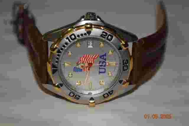 MEN'S NEW LOGOART QUARTZ  WRIST WATCH WITH A DATE WINDOW