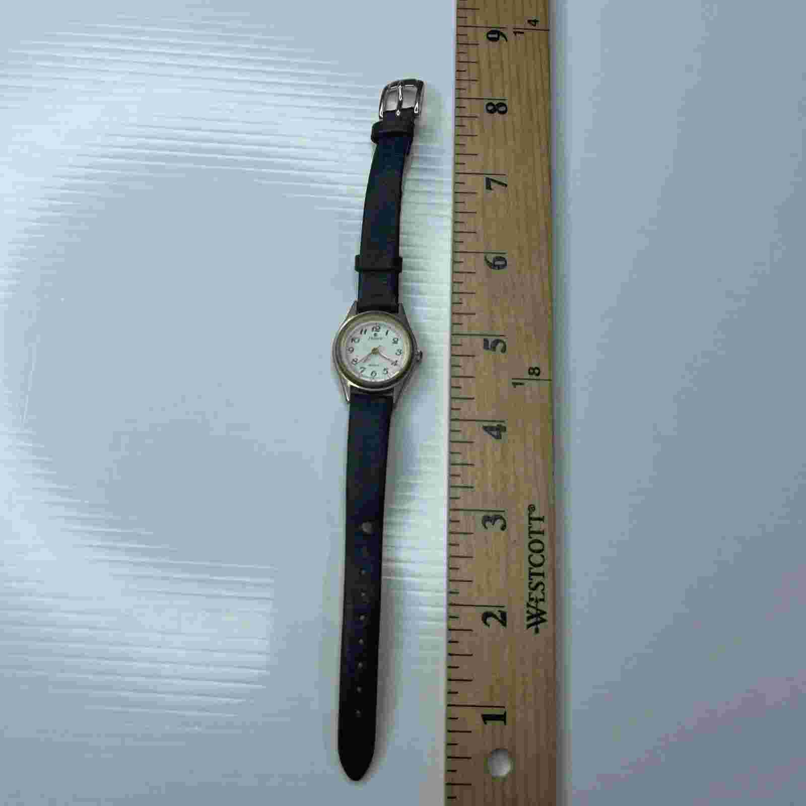 F JEMIS JF93 Silver Black Leather Retro Ladies Stainless Watch Untested