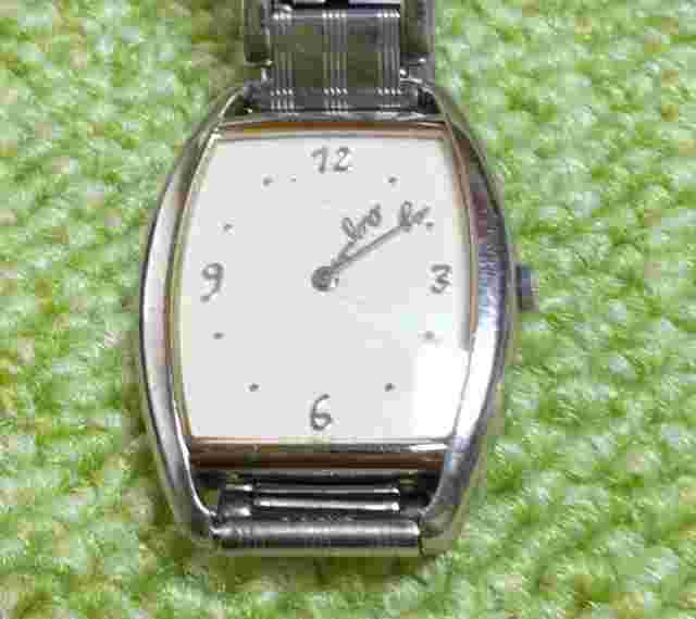 Agnes B Women's Quartz Watch Silver Color White Dial V700-5100 Used + Bonus