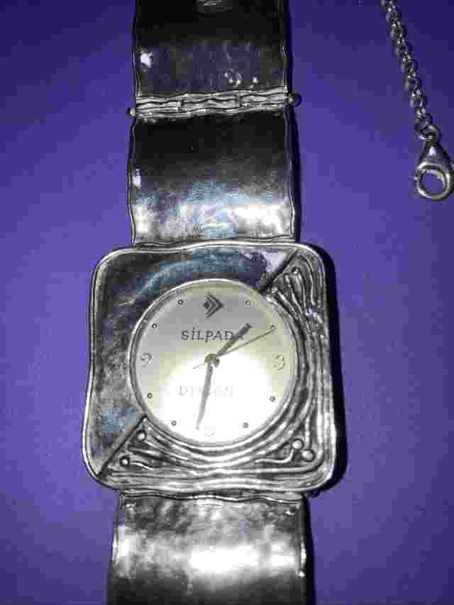 Silpada Sterling Ladies Wristwatch w/safety chain .  Running.  WW-925Silpada