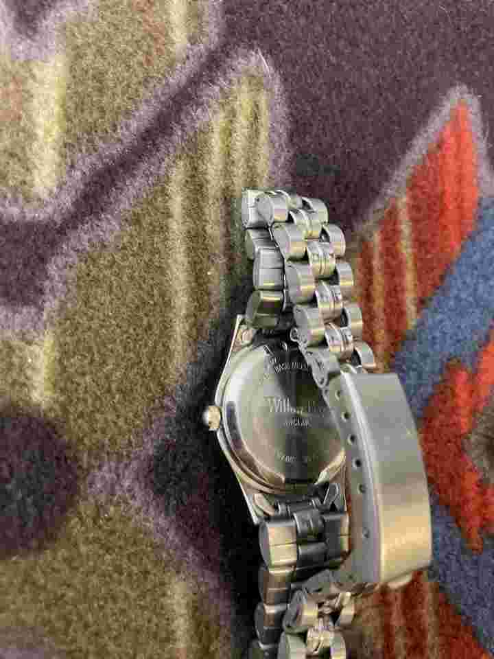 Women’s Blue willow bay watch