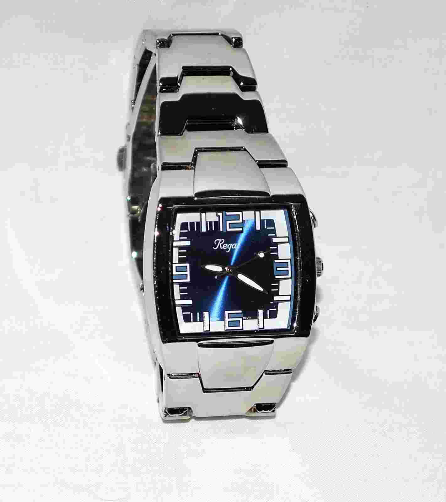 Regal Model R11694 - Wrist Watch - New Battery - FREE Shipping Within USA