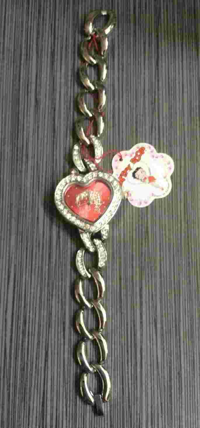 Betty Boop Women's Watch Crystal Red Heart Dial on Silver Chain Bracelet New!