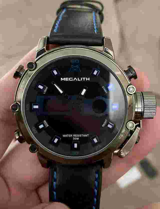megalith mens watch NEW WITH ACCESSORIES AND WARRANTY Blue Accents