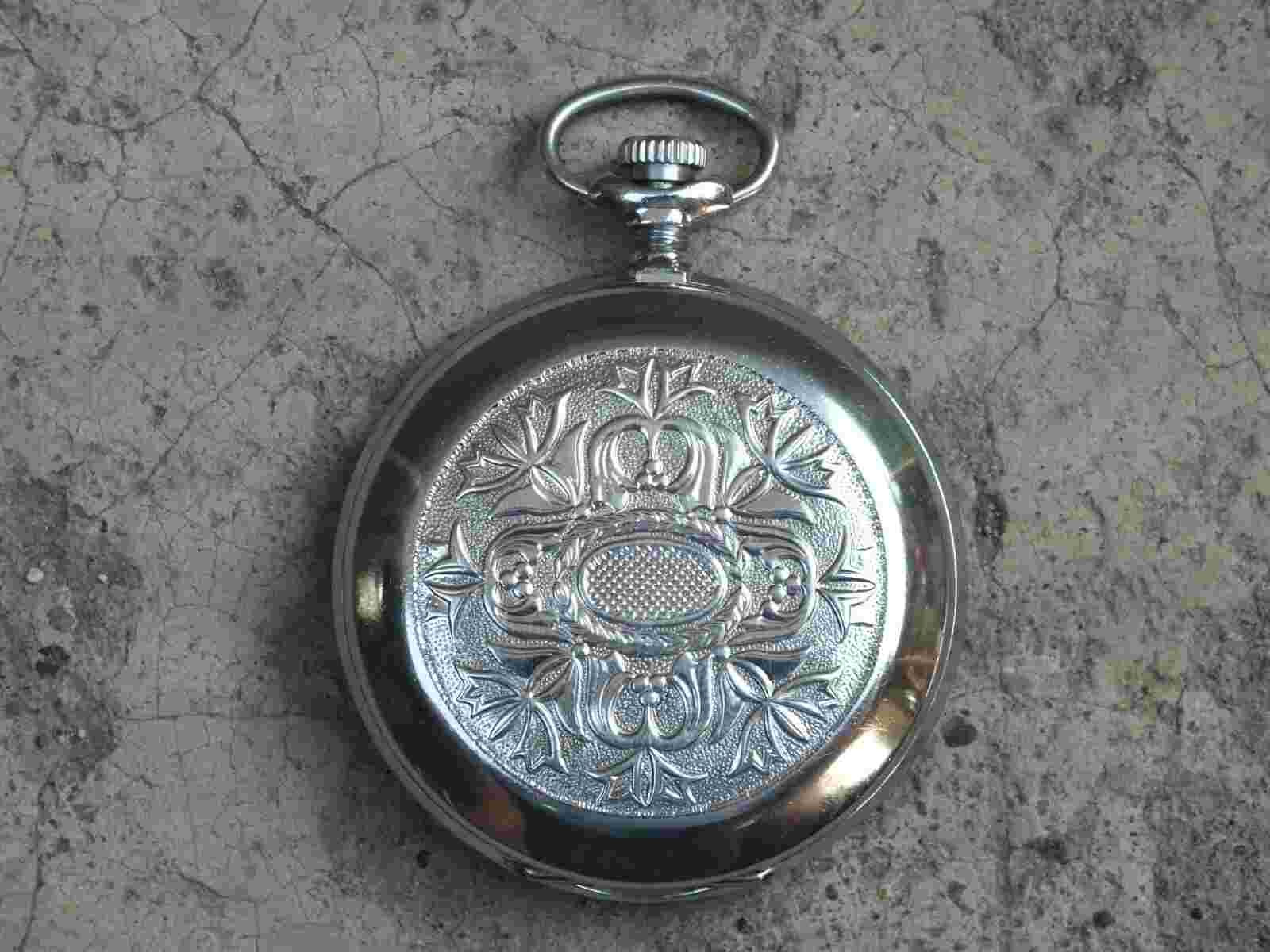 Vintage Molnija Molnia White Dial 18 Jewels USSR Mechanical Pocket Watch.