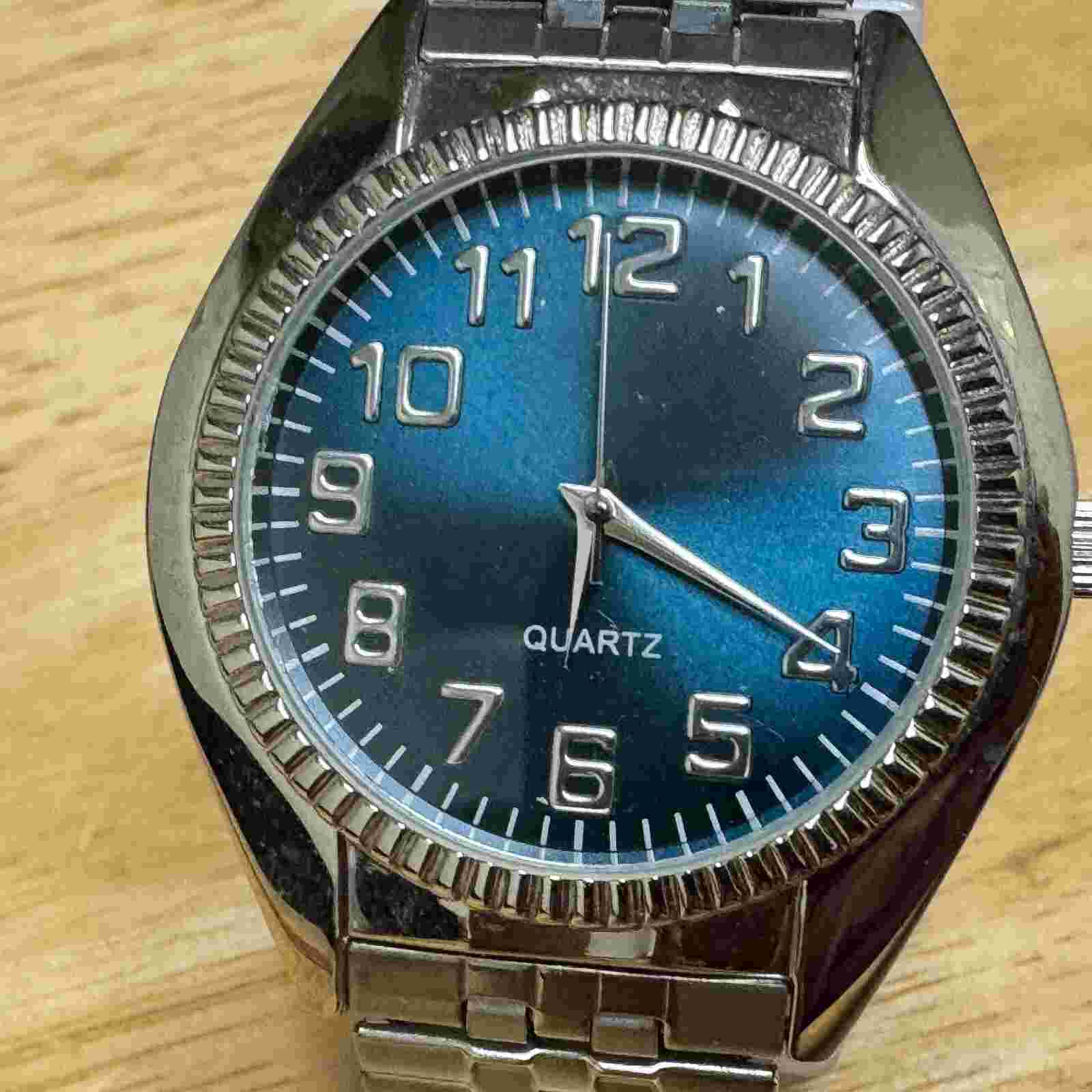 VTG Puritan Quartz Watch Men Silver Blue Fluted Bezel Stretch Analog New Battery