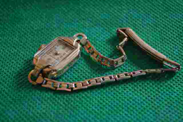 BANNER  LADIES WRISTWATCH GOLD FILLED FROM FIFTIES  WORKS