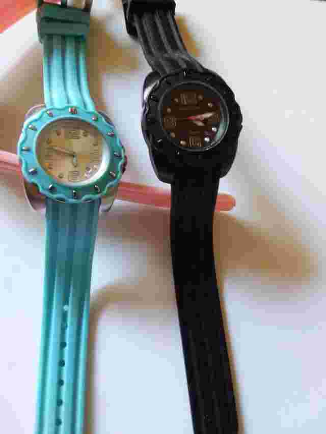 Kahuna K10-0005L Ladies Pink Rubber Strap Watch also one blue one black