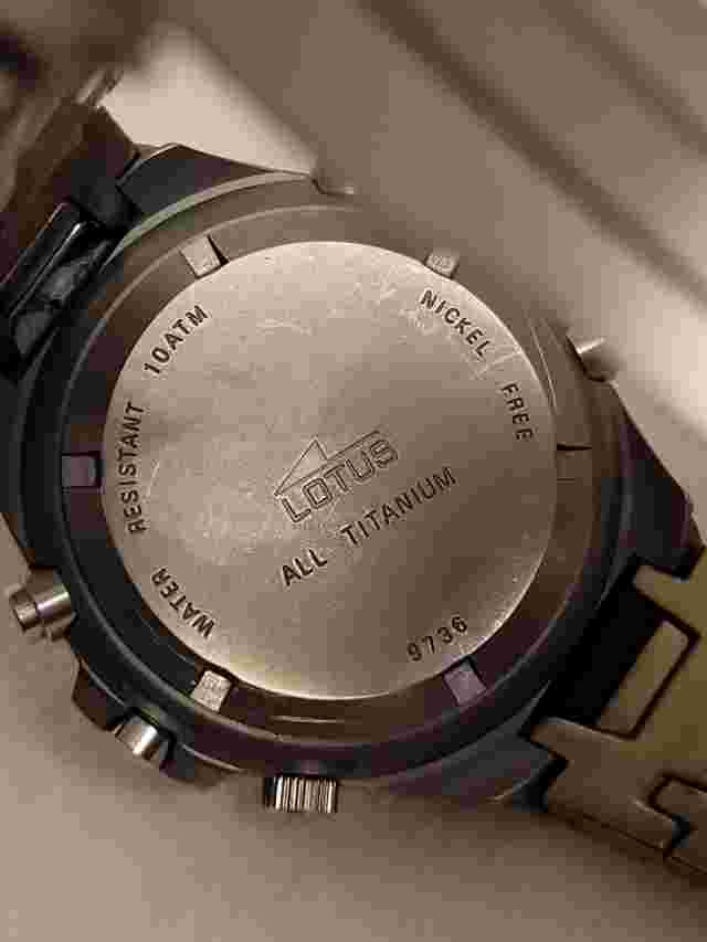 LOTUS Titanium 9736 Chronograph 10ATM Date Quartz Men’s Wrist Watch RARE 1990's