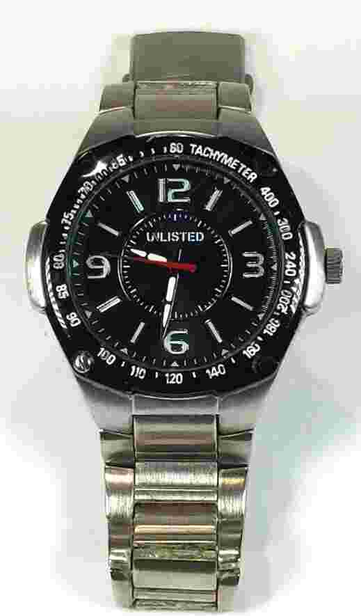 UNLISTED MENS LARGE TACHYMETER WATCH BLACK FACE; GLOW HANDS; SILVER BAND  WORKS!