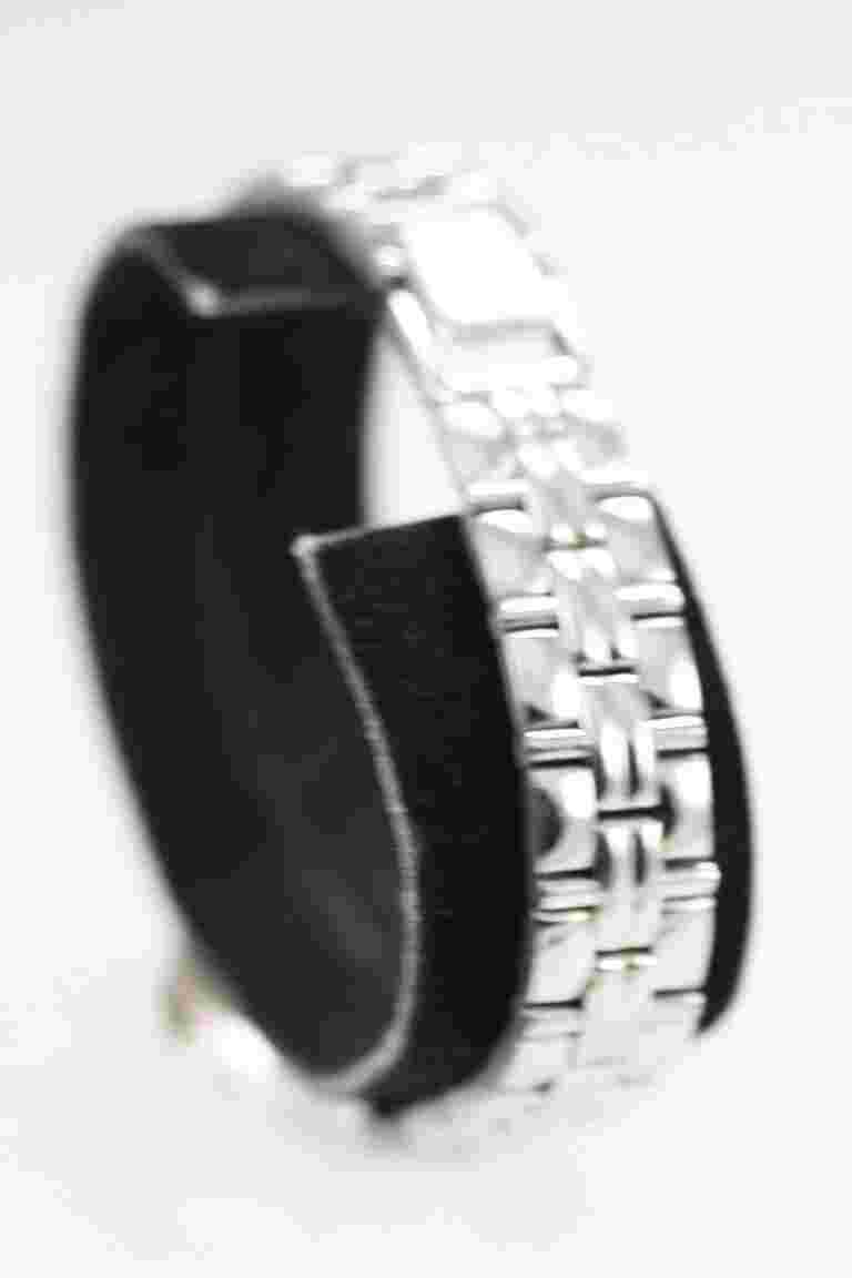 America Perry Ellis Watch Women Silver Stainless Date Water Res Batt Gray Quartz
