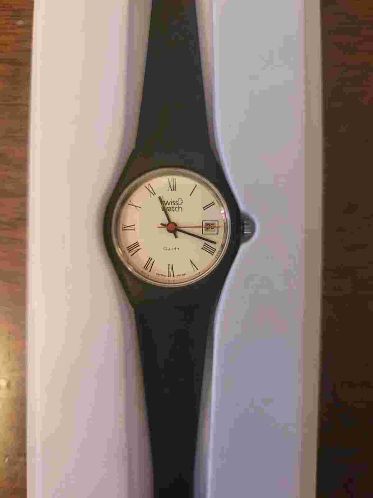 WOMEN'S SWISS PRECISION QUARTZ  WATCH