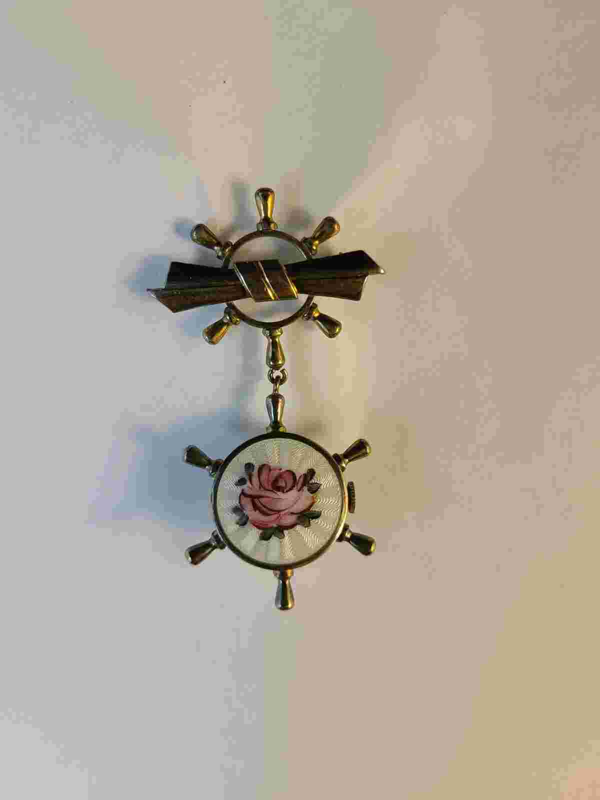 Vintage Pierce Pin Watch, small lady size ,very nice detail rose ,working