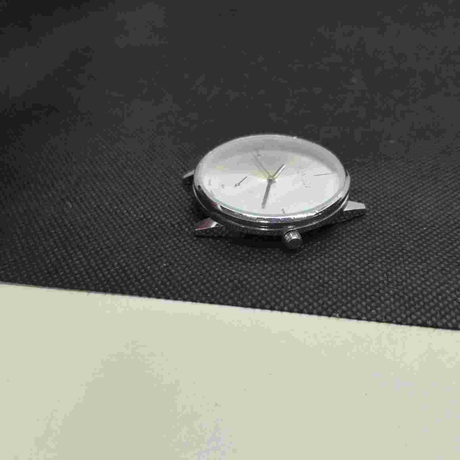 Womage Womens Silver Tone Round Fashion Stainless Steel Quartz Watch Dial 39mm