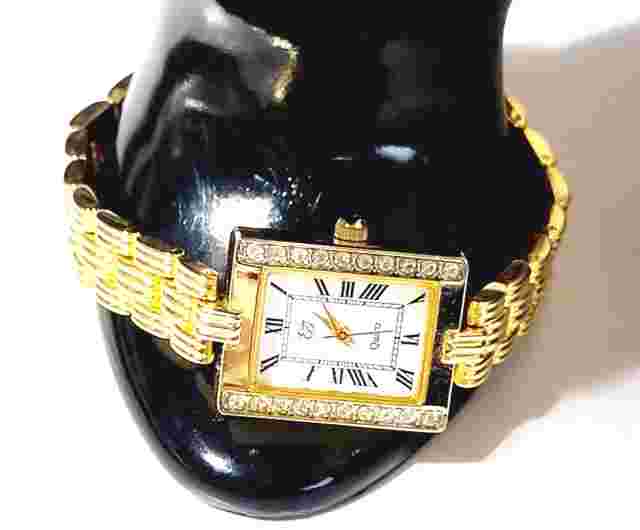 Elizabeth Taylor Rhinestone Ladies Watch Vintage Gold-tone Needs Battery  gbr-61