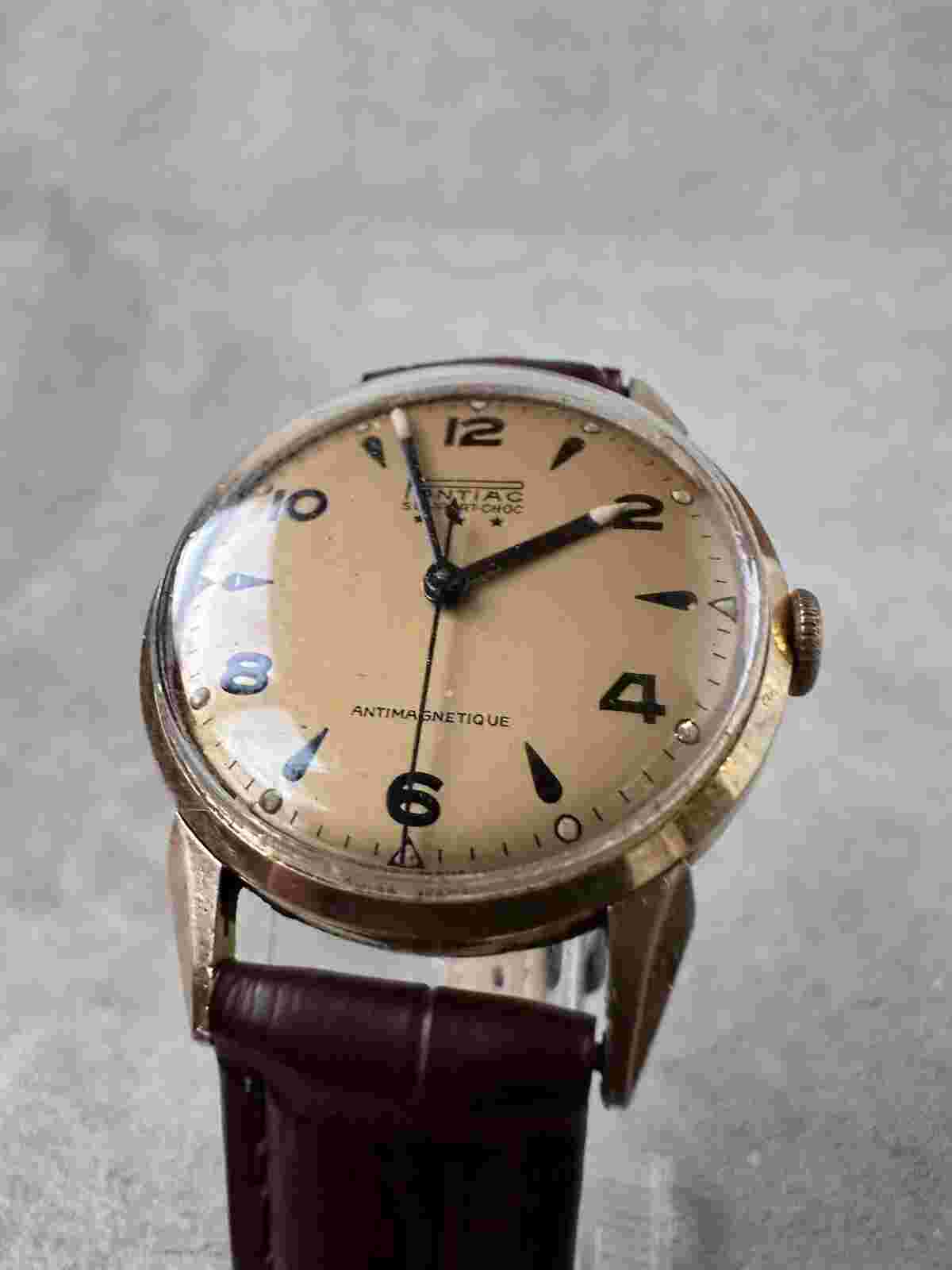 RARE Pontiac Support Choc vintage wrist watch