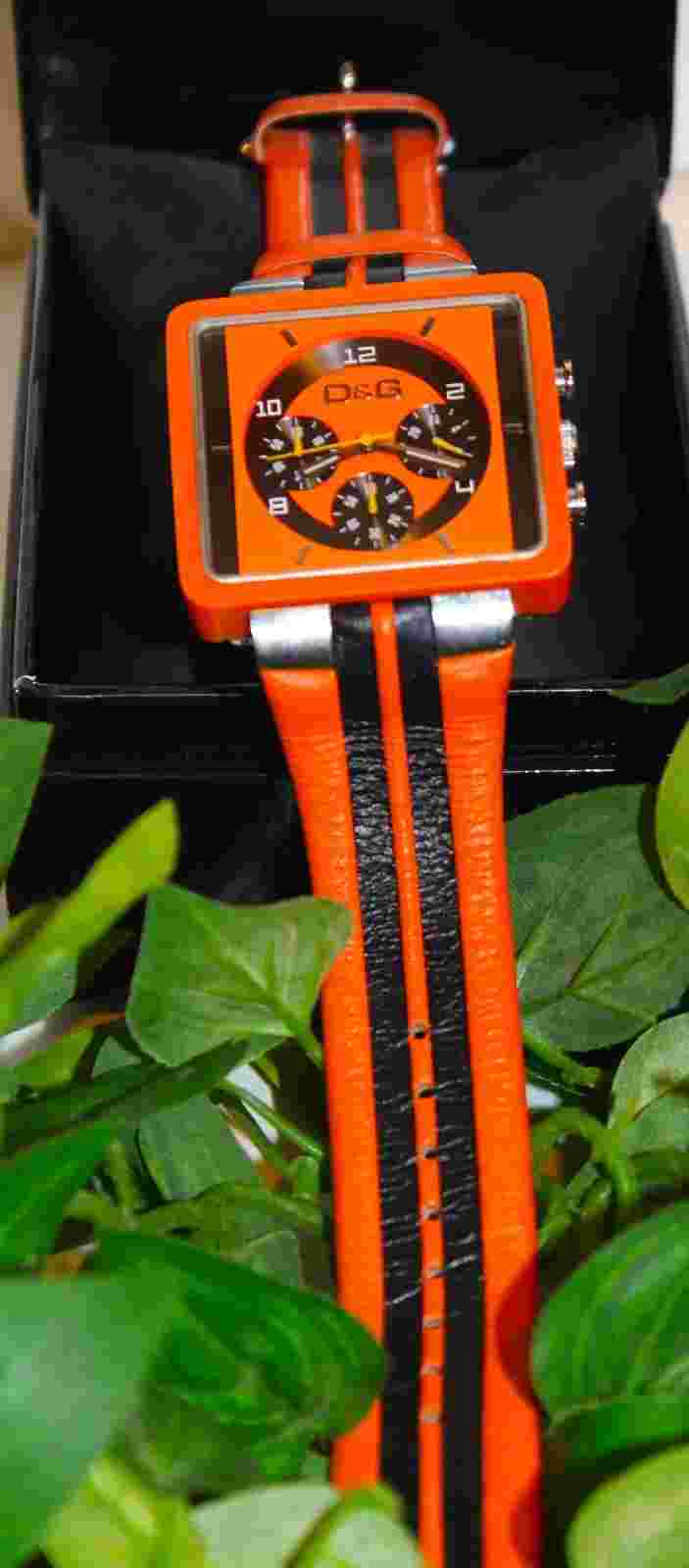DOLCE & GABBANA CHRONOGRAPH MEN'S FASHION BIG 3 ATM ORANGE WATCH! (DW0065)