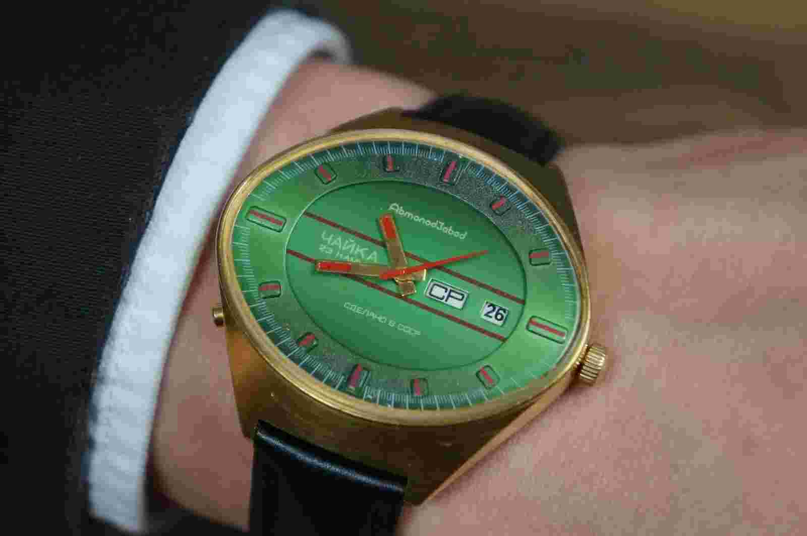 Watch Chaika, USSR, watch 1980s, green watch, vintage soviet watch, mens watch
