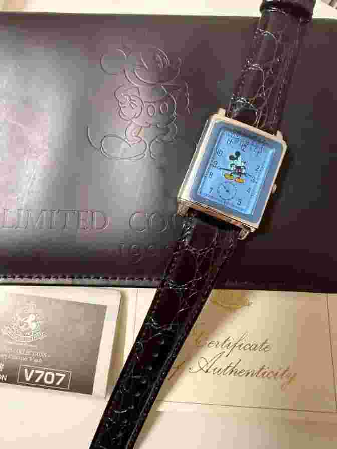 SEIKO x Disney Limited Collection 1999 Mickey Women’s Watch Quartz Square JAPAN