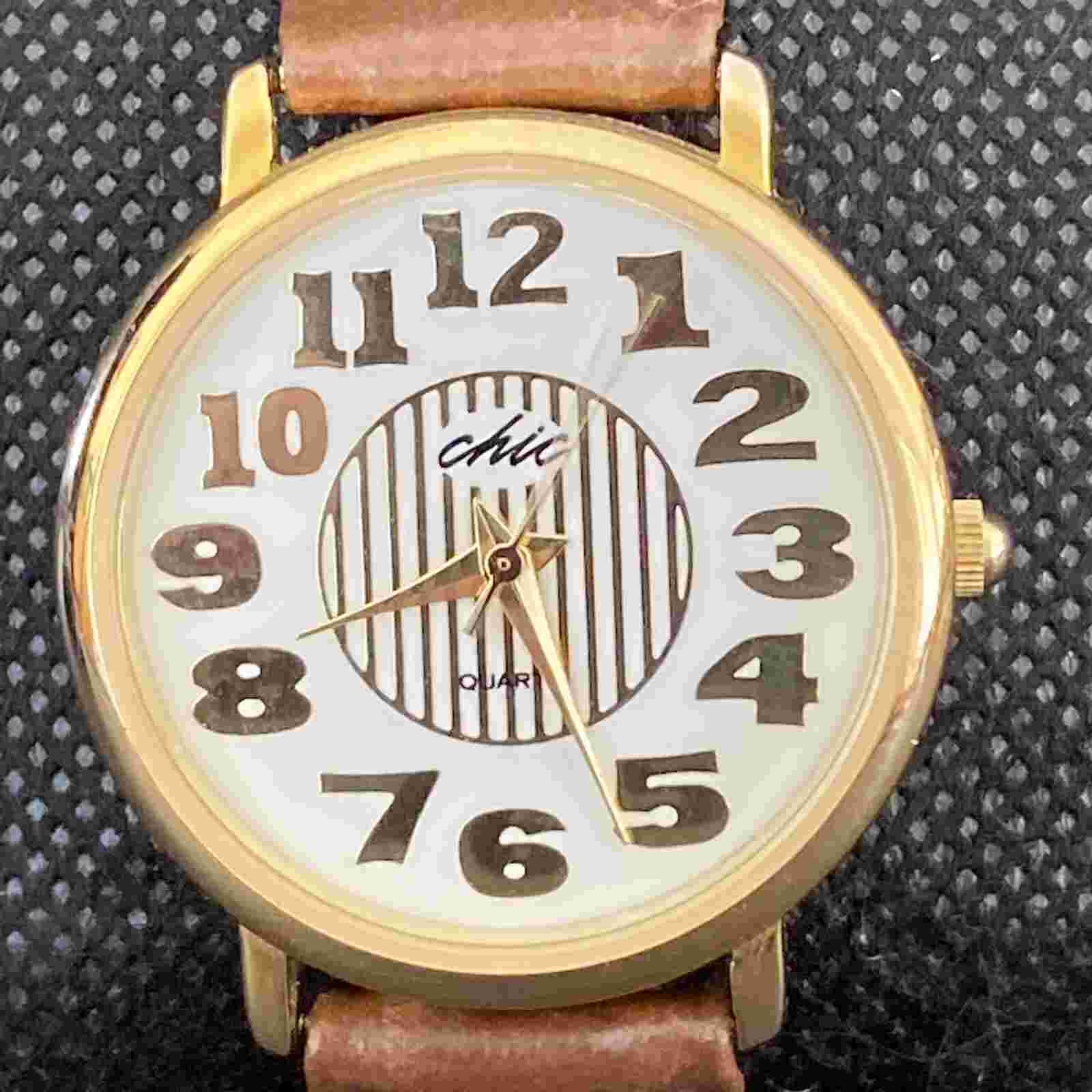 VINTAGE CHIC  QUARTZ WOMEN'S GOLD LEATHER WATCH Singapore Stainless Steel Bezel