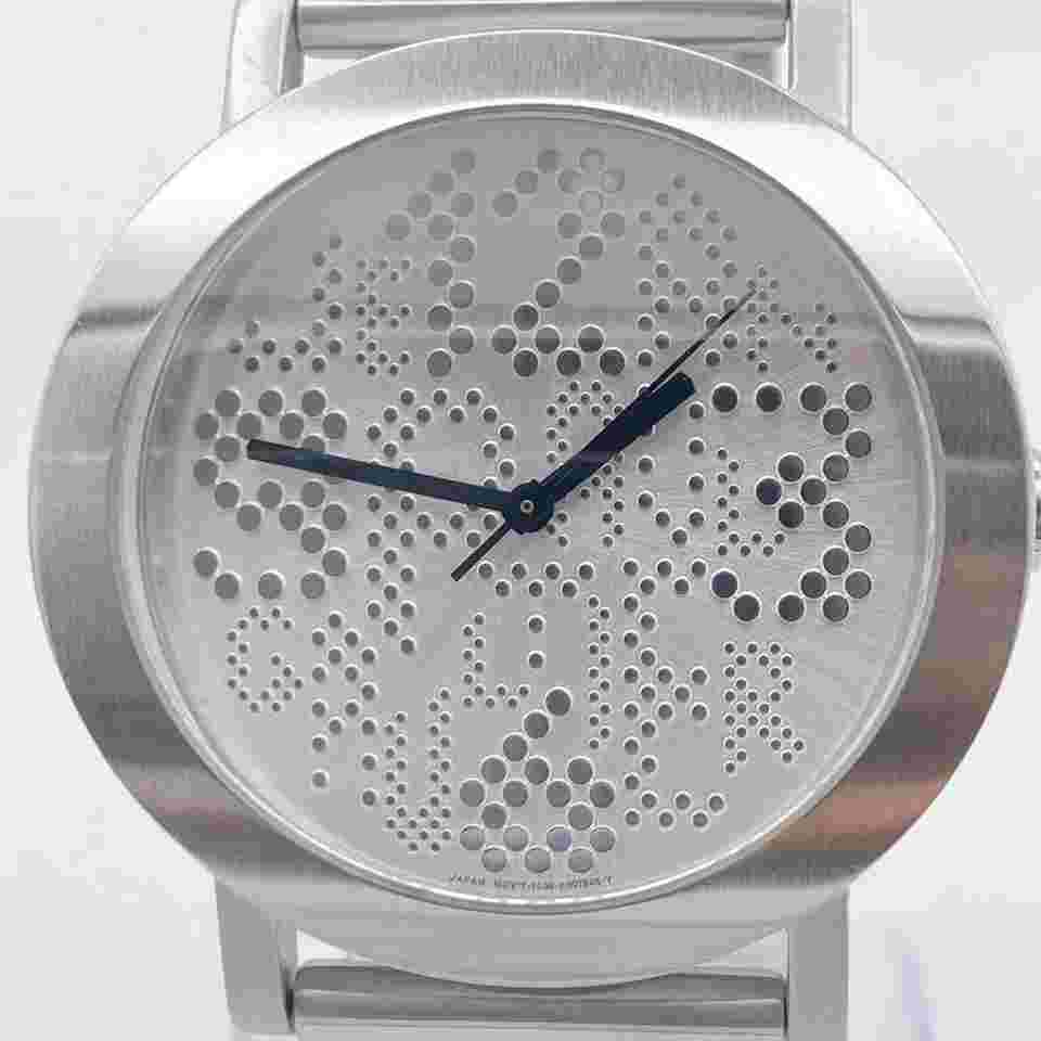 JEAN PAUL GAULTIER MEN'S WRISTWATCH SILVER ROUND FACE UNISEX DIAL COLOR: SILVER