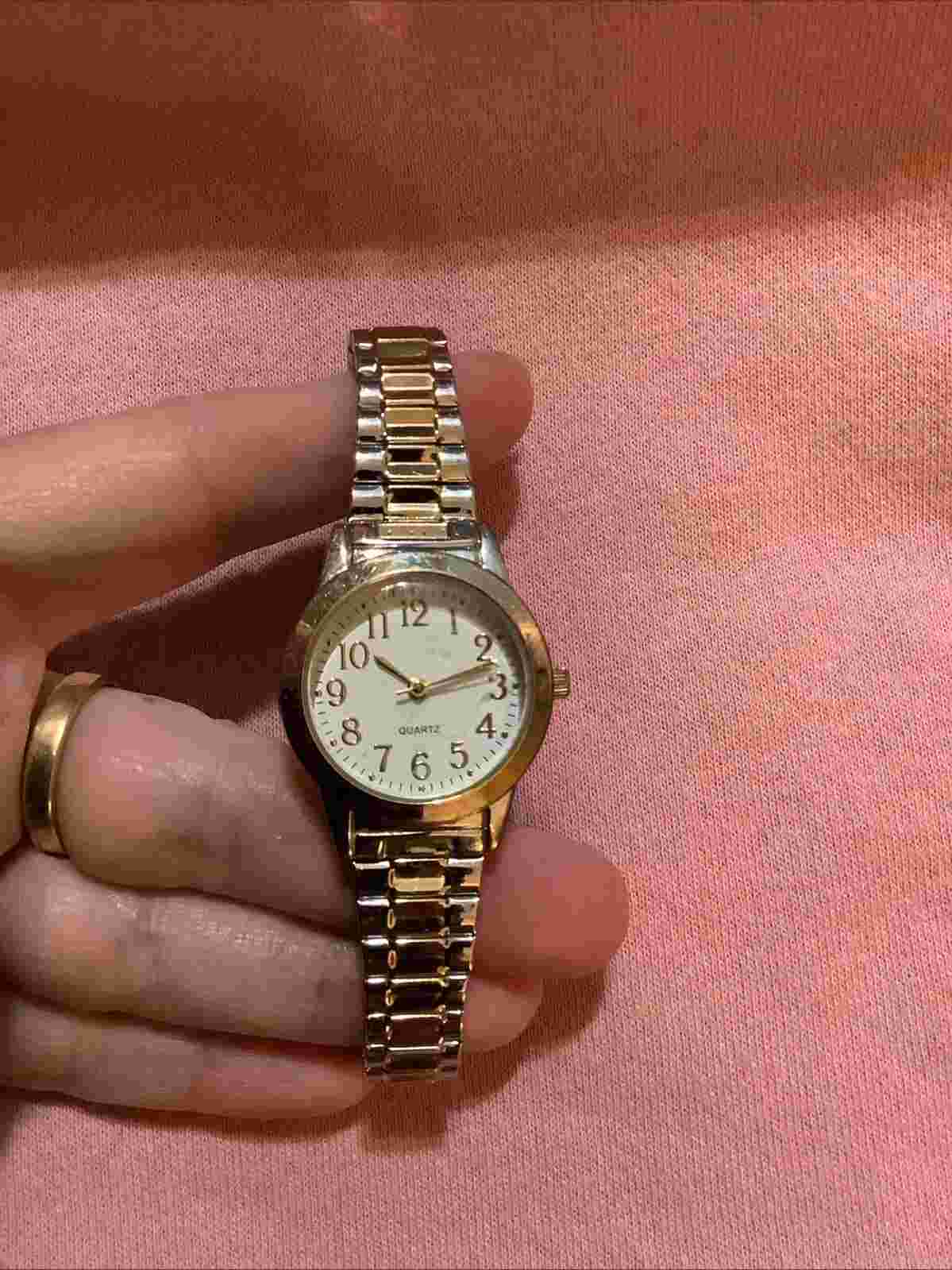 Accutime Quartz Two Tone Stretch Band Women’s Watch~7.5”~ 1018