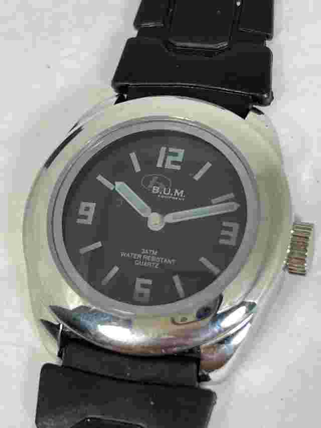 Vintage B.U.M. Equipment Watch w/Color Changing Black To Green Dial -New Battery