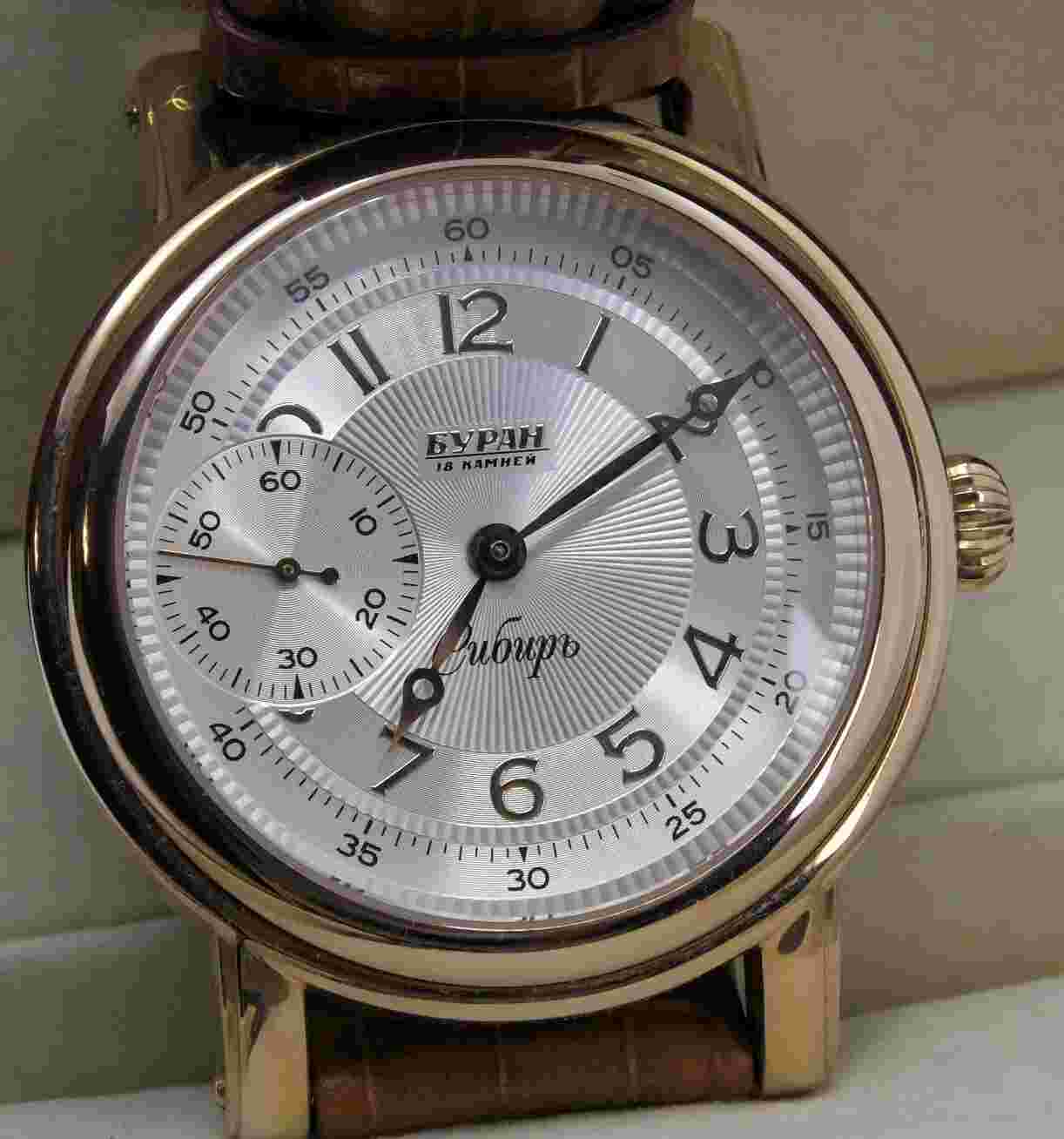 BURAN MENS WRISTWATCH WITH HAND WOUND RUSSIAN MOVEMENT 3603 18 JEWEL SHOCK PROOF