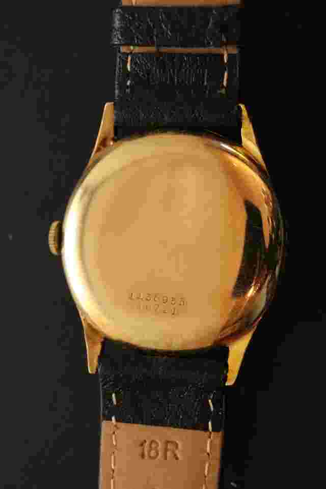 40's Universal Geneve 18k Original Military Dial cal 263 - Very Rare (UN-004)