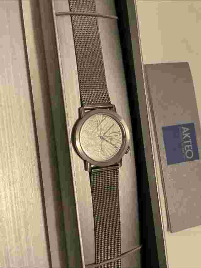 AKTEO “UNISEX “ Quartz Watch Design By: J.C.MARESCHAL BATTERY & EXCELLENT!!!