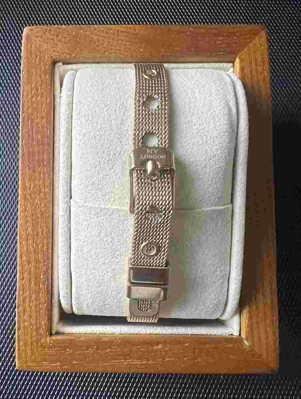 NY LONDON Ladies Beautiful Quartz Watch Gold Plated Working New Battery