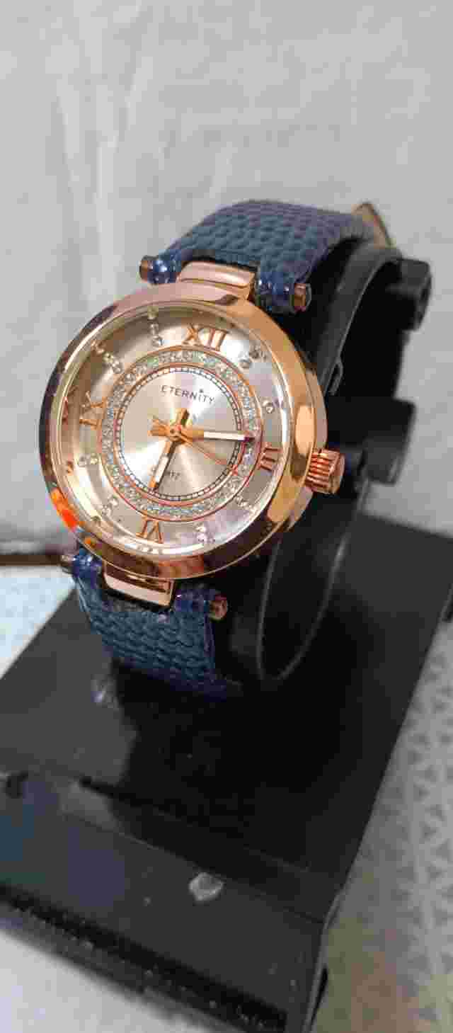 ETERNITY Elegant Women's Watch Gold Tone ET87D Quartz Leather 28 mm