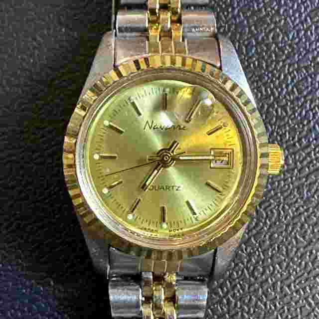 Vintage Navarre Quartz Gold and Silver Tone Women's Wristwatch
