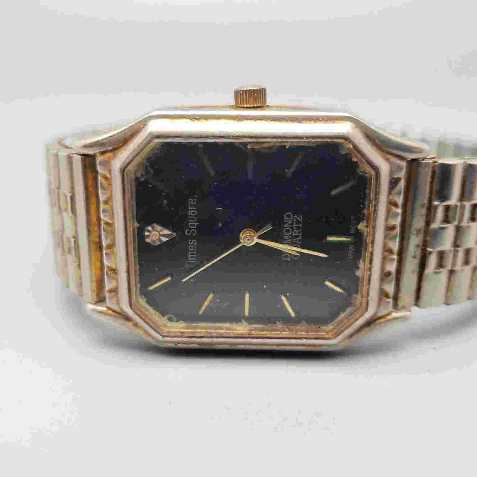 Vintage Fada Industries Times Square Silver Tone Stretch Band Watch