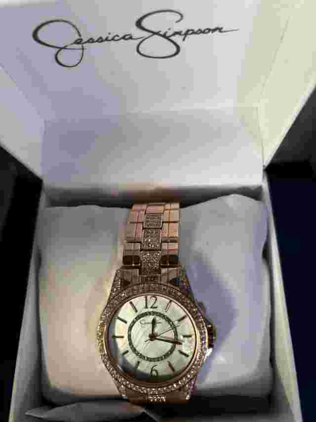 Jessica Simpson Watch With Metal Bracelet Strap