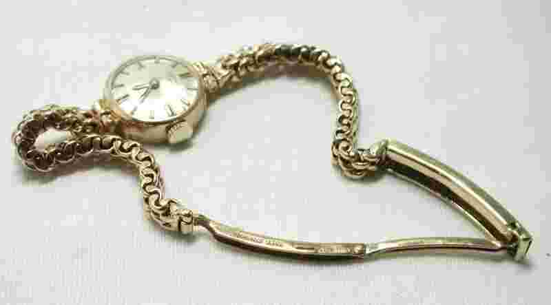 1960's Vintage Ladies 9 carat Gold Rotary Bracelet Watch Small Wrist Size