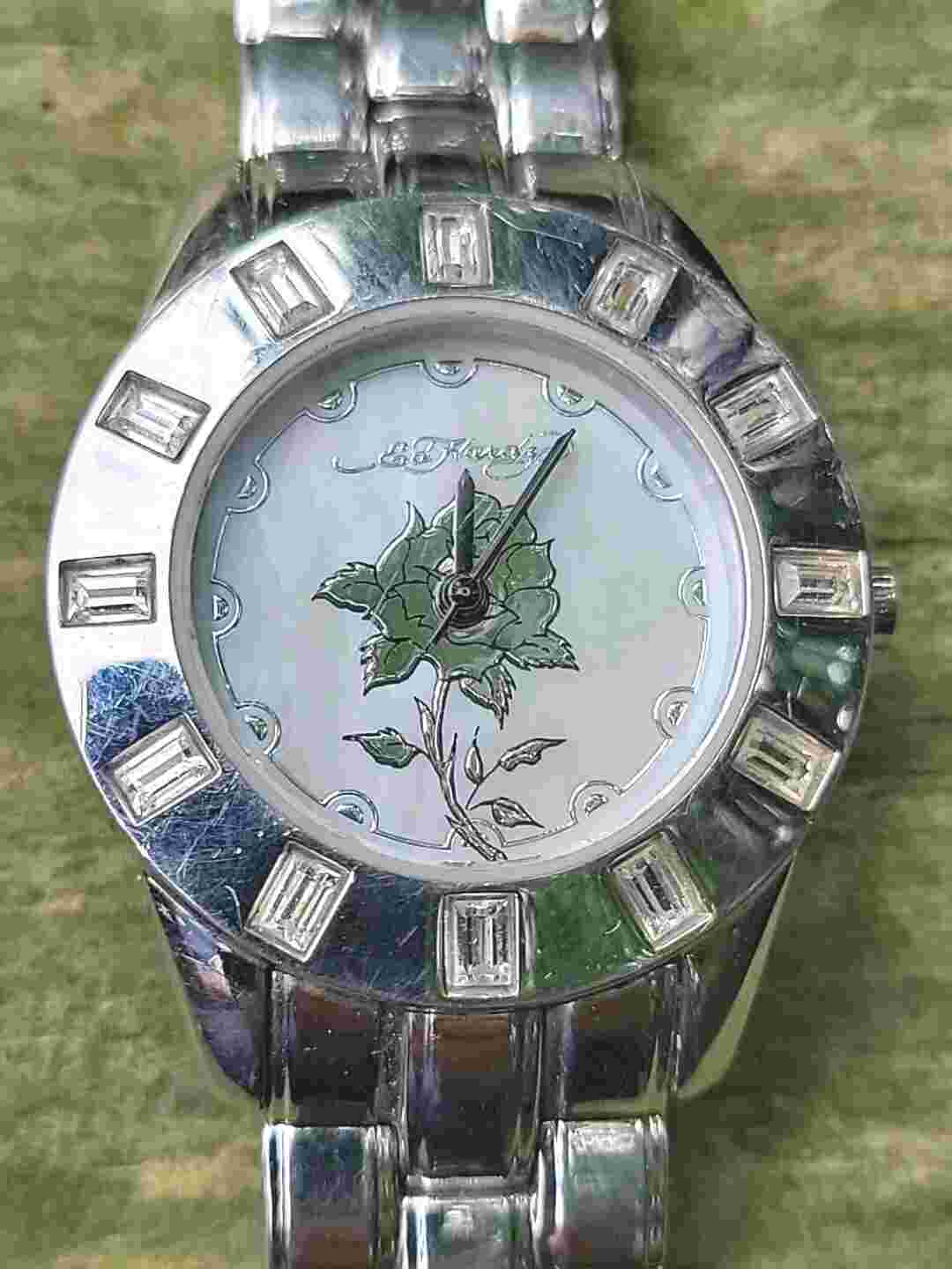 Ed Hardy womens Watch Silver with Mother Of Pearl Silver Rose Dial(Read)