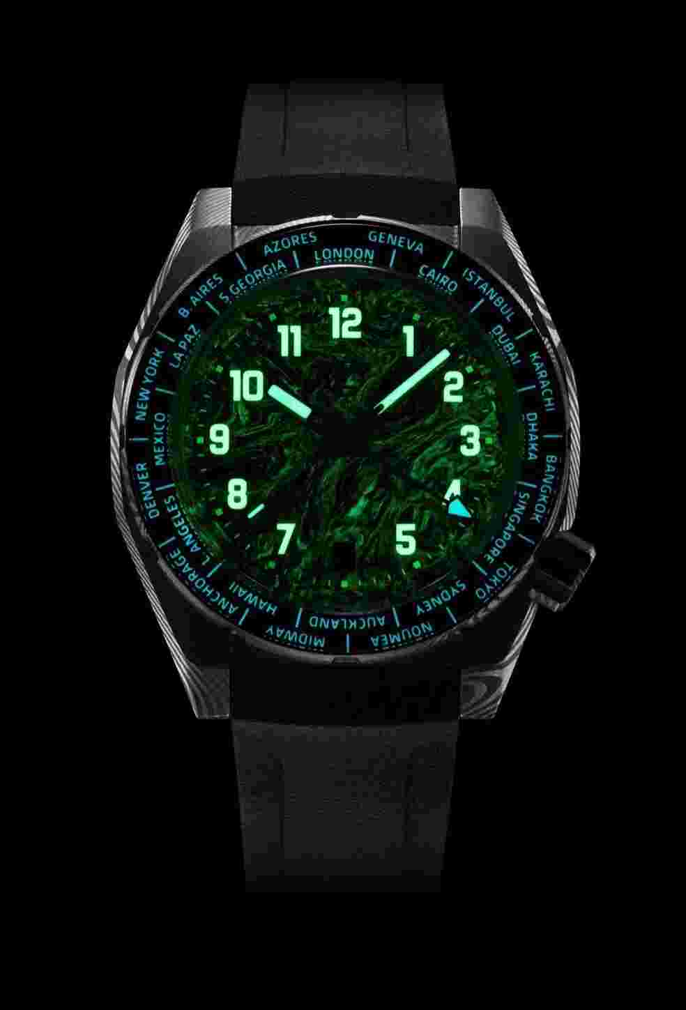 **** ZELOS THRESHER DAMASCUS LIMITED EDITION LUMED CARBON DIAL WATCH (NEW) ****