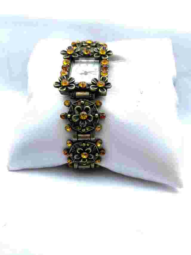 Vintage Chic Ladies Quartz Festival Watch