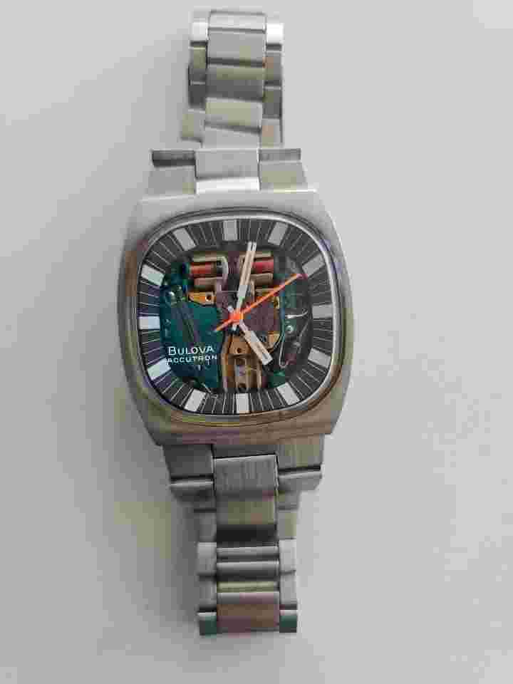 VINTAGE BULOVA ACCUTRON SPACEVIEW TV DIAL TUNING FORK WATCH !