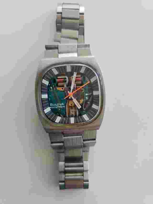 VINTAGE BULOVA ACCUTRON SPACEVIEW TV DIAL TUNING FORK WATCH !