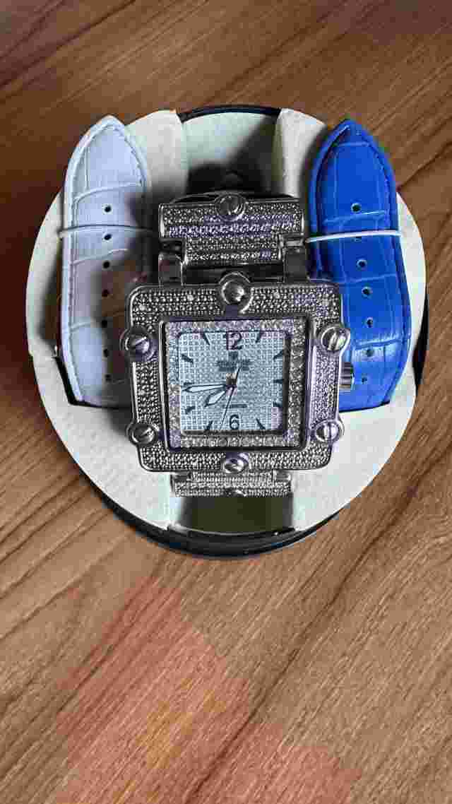 Diamond Master Watch  W/Extra Straps.