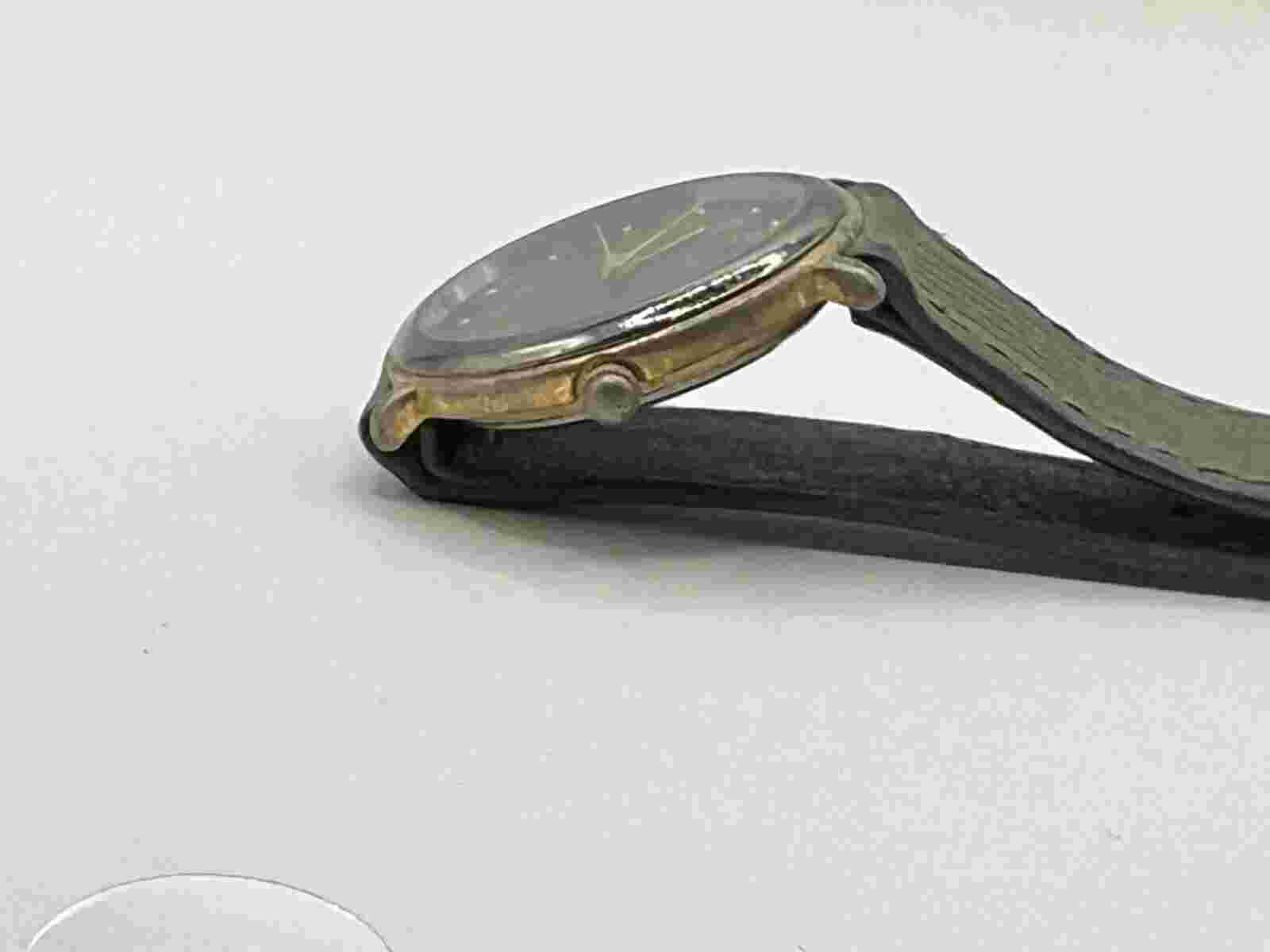 Vintage Royal Black Quartz Not Working For Parts Accessories Wristwatch Watch