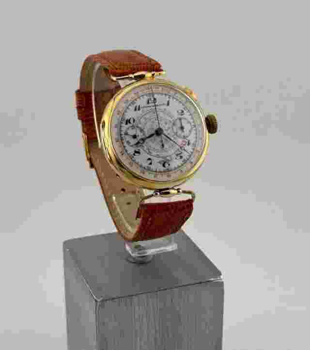 Universal Watch Extra Chronograph Monopuscher Yellow Gold Porcelain Dial Sav